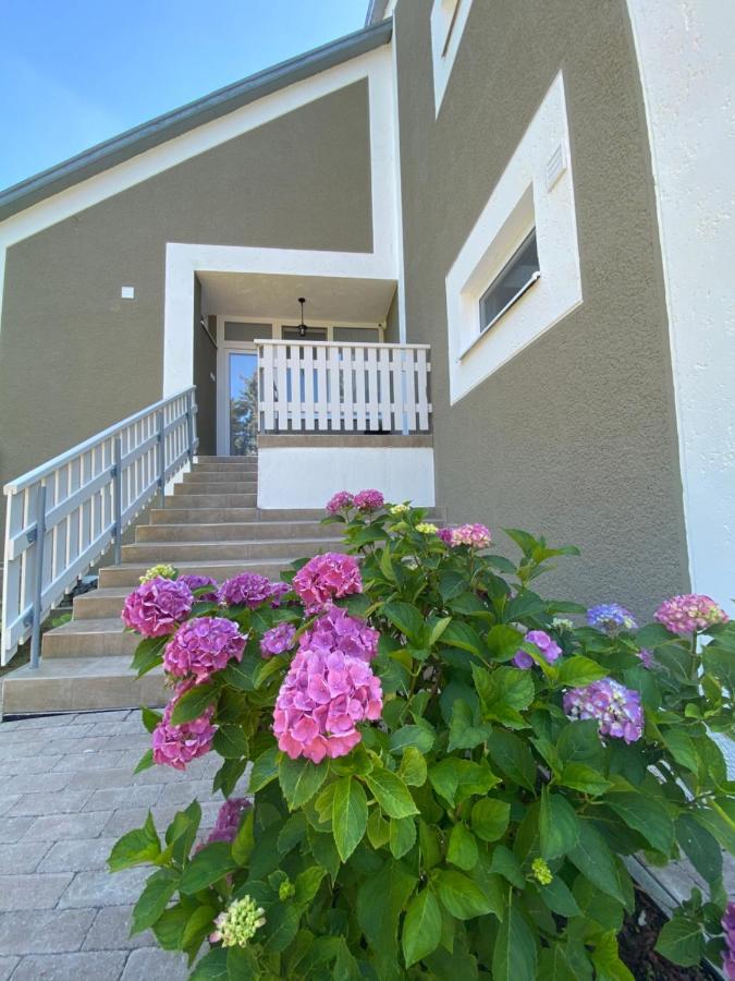 Spirit Homes Apartments Orosháza Exterior foto